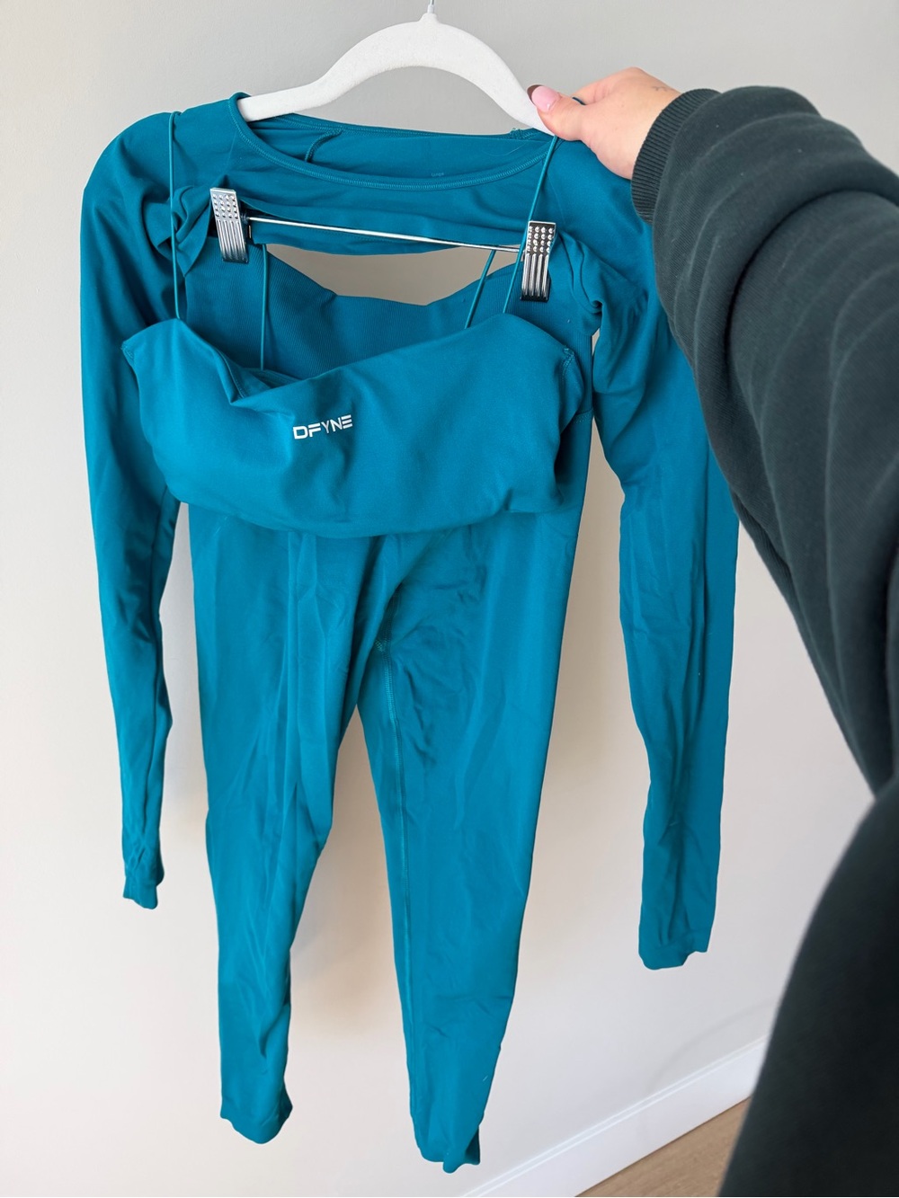 DFYNE DEFY Matching Set in Glacier size Medium
